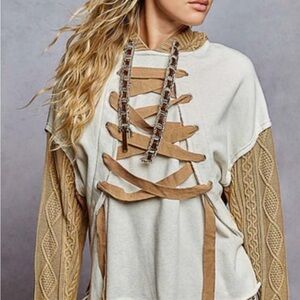 POL French Terry Top/Hoodie With Contrasting Cable Knit Sleeves With Lace Detail